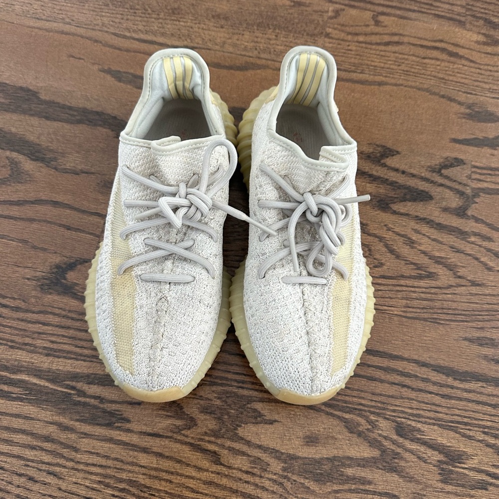 adidas Yeezy Boost 350 V2